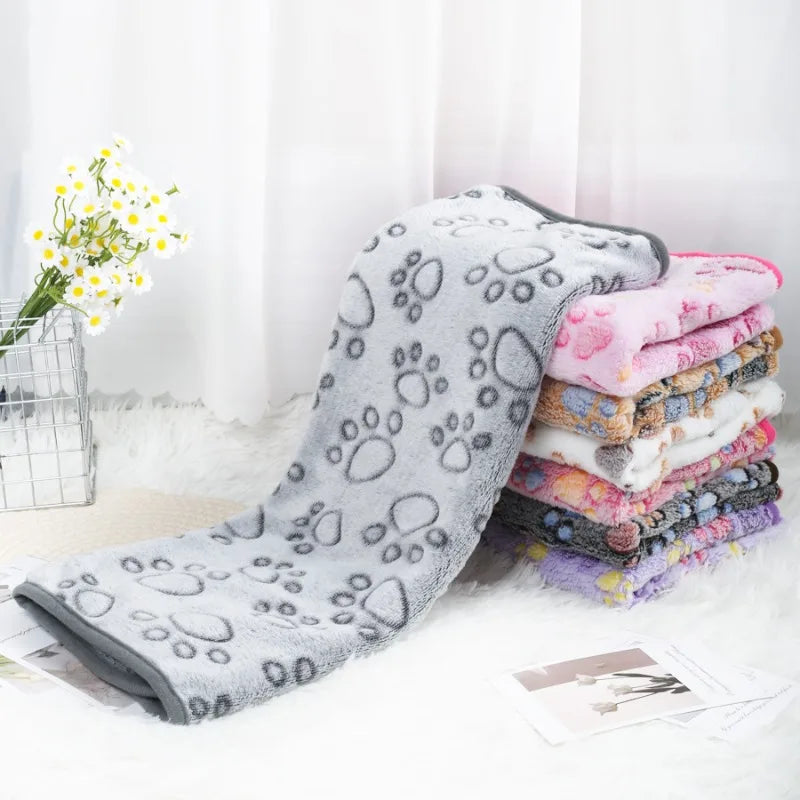 Pet Flannel Blanket Paw Print Pattern Pet Sleeping Mat for Cat Dog