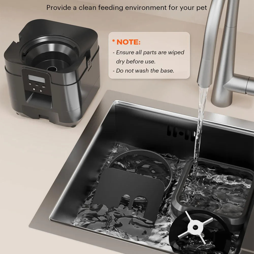Easy clean automatic feeder